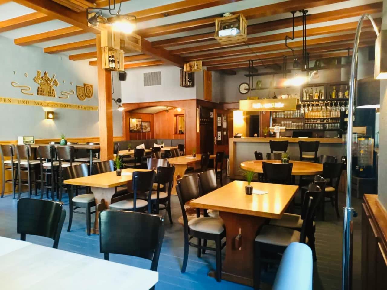 Bischoffs Hotel Bad Urach Bagian luar foto