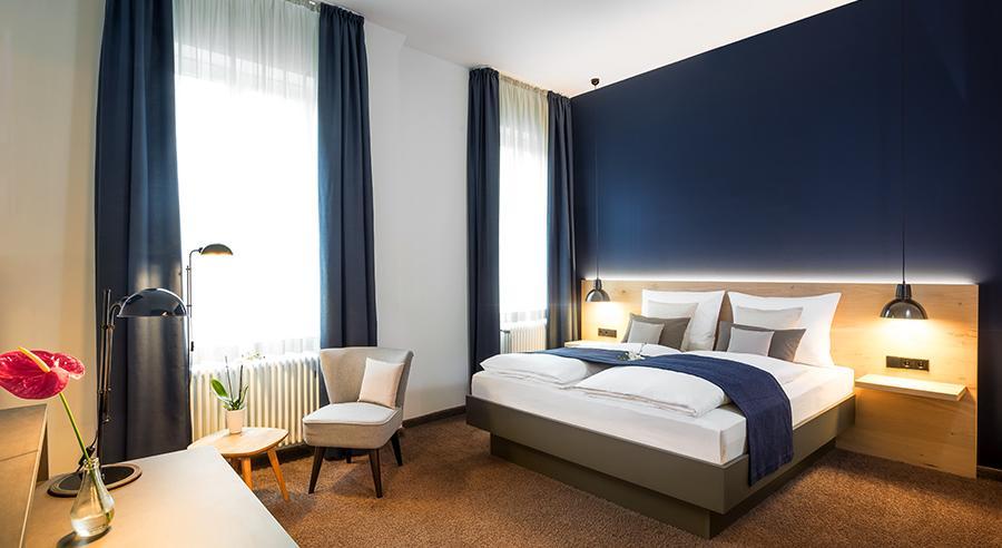 Bischoffs Hotel Bad Urach Bagian luar foto